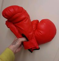 Boxhandschuhe rot Kinder wie neu Kreis Pinneberg - Halstenbek Vorschau