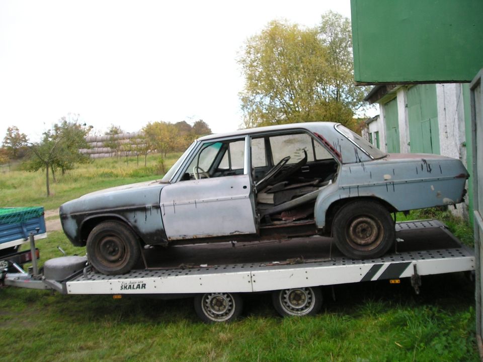 Mercedes Strich8 Benziner 4Zylinder Karosse in Flieth-Stegelitz