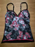 Unterhemd Damen wie neu schwarz rot weiß Blumen Gr. 36 38 Baden-Württemberg - Freiburg im Breisgau Vorschau