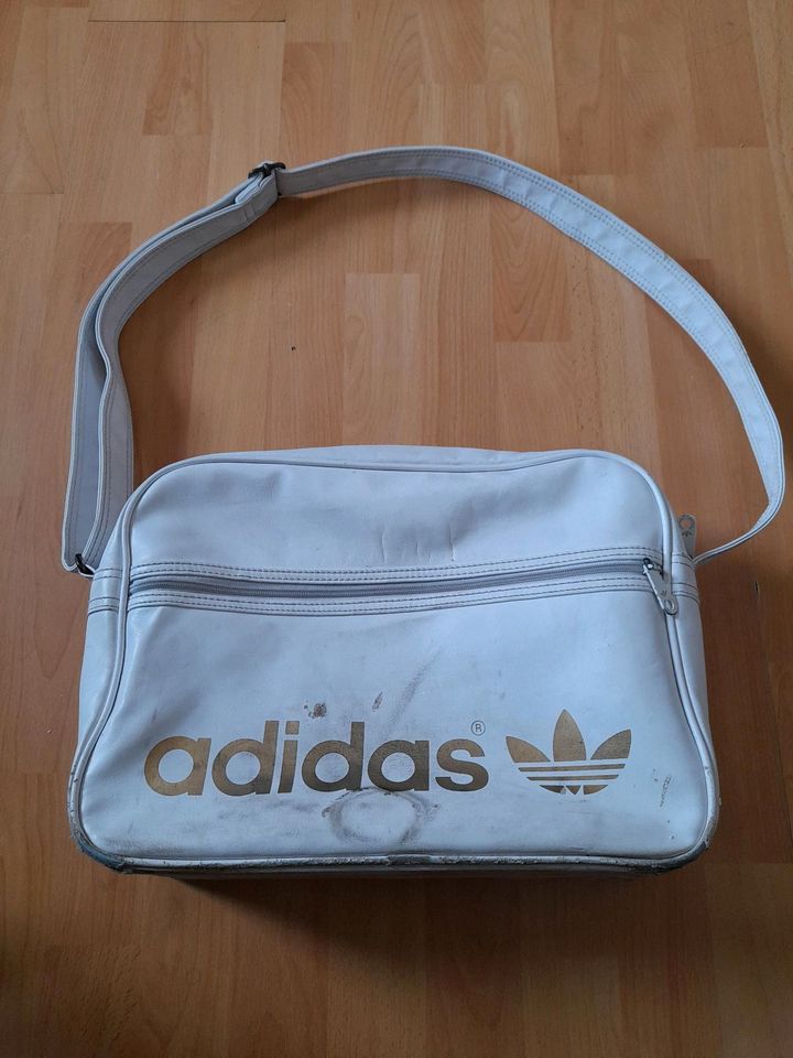 Adidas OriginalsAC Airliner Bag White Gold in Nordrhein-Westfalen -  Solingen | eBay Kleinanzeigen ist jetzt Kleinanzeigen