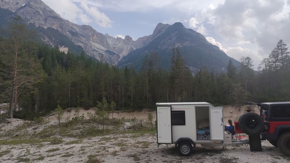 Reisefertiger Camping Schlafanhänger / Wohnanhänger in Miltenberg
