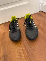 Adidas Fussball Schuhe für Frauen Uetze - Uetze Eltze Vorschau