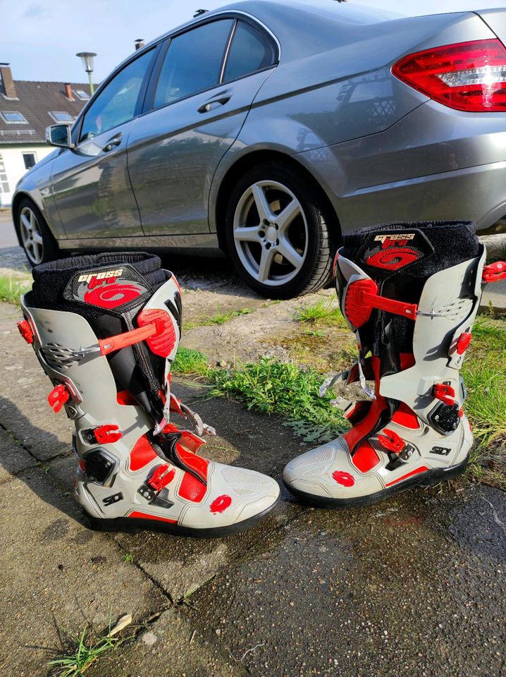 SIDI CROSS-ENDURO STIEFEL Gr. 47 in Bad Pyrmont