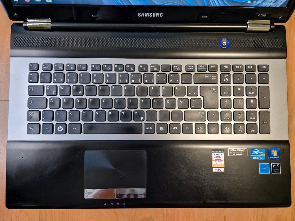 Samsung RC730 - 17" Laptop in Neuenstadt