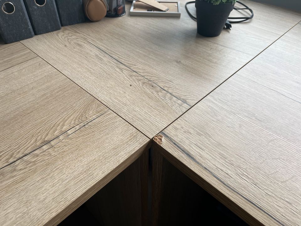 Schreibtisch groß Eckschreibtisch Holz Büroschreibtisch m. Mängel in Eilenburg
