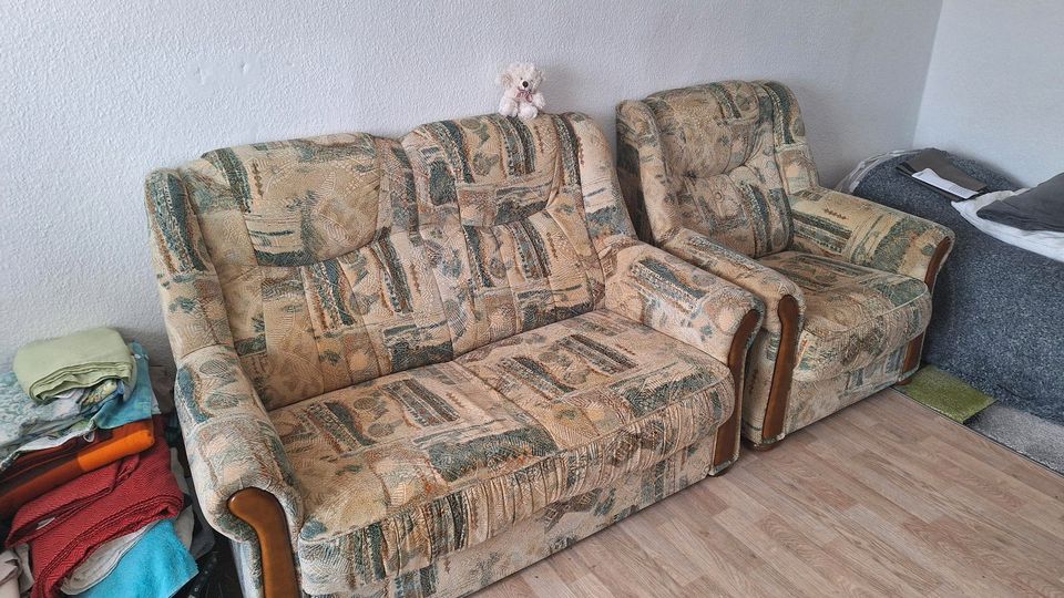 Couch + Sessel/ Sitzgarnitur in Borna