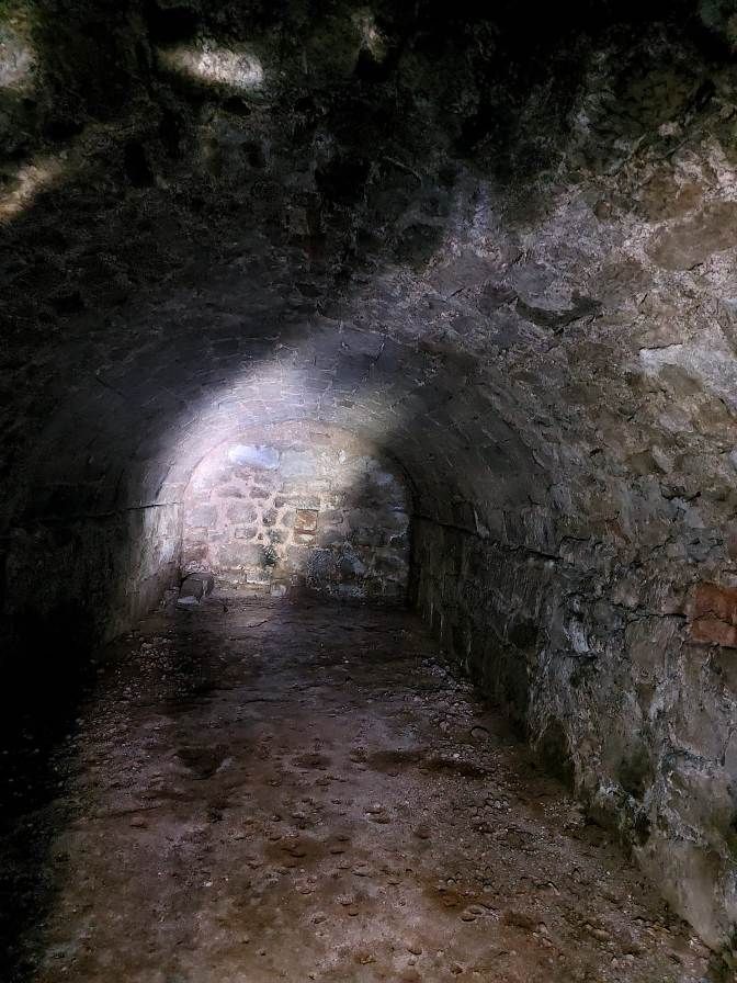 Historischer Gewölbekeller und Stellplatz in Ebelsbach