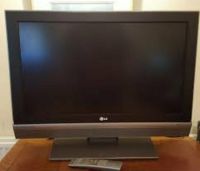 TV LG 32LC2DB 32 Zoll Fernseher, 32" Sachsen-Anhalt - Zeppernick Vorschau