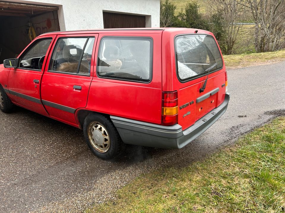 Opel Kadett E Caravan in Furtwangen