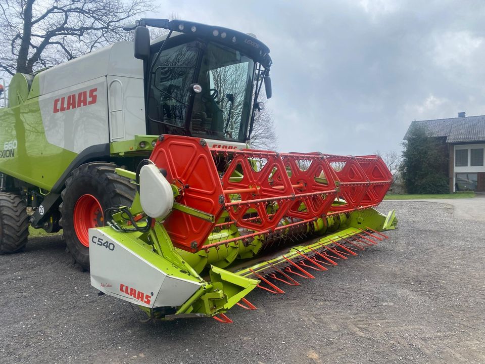 Erntevorsatz für Mähdrescher / Claas C540 Klappschneidwerk in Bielefeld