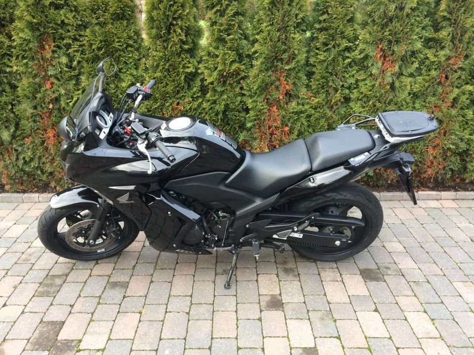 Honda CBF 1000, SC 64 schwarz, 17.830 km, top gepflegt in Papenburg