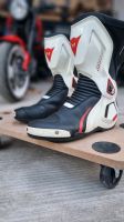 Dainese Lederkombi 2teilig Gr. 56+Dainese Stiefel 43 Brandenburg - Neuruppin Vorschau