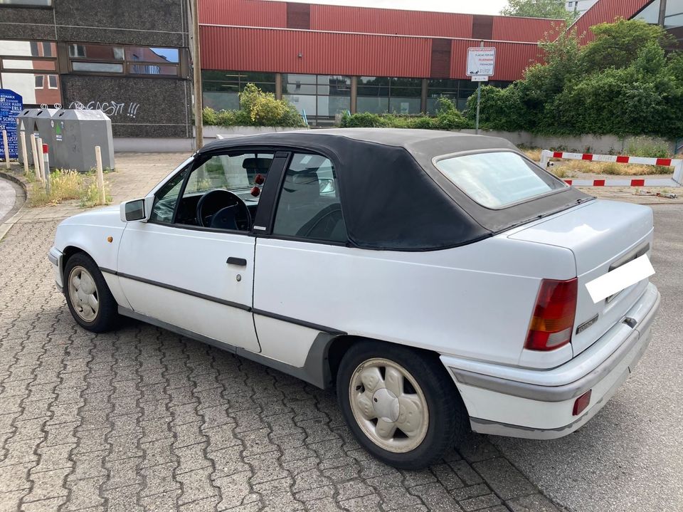 Opel Kadett E Cabrio Bertone 1.Hand in Gelsenkirchen