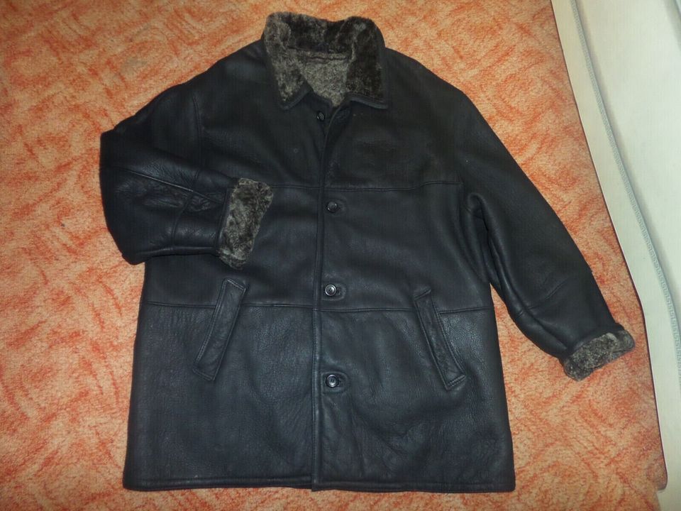 Herren Lammfelljacke Gr.56, L-86cm Br-69cm Ar-65cm, in Berlin