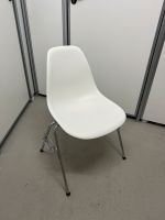 Stuhl Vitra Plastic Side Chair stappelbar weiß 43cm Dortmund - Innenstadt-West Vorschau