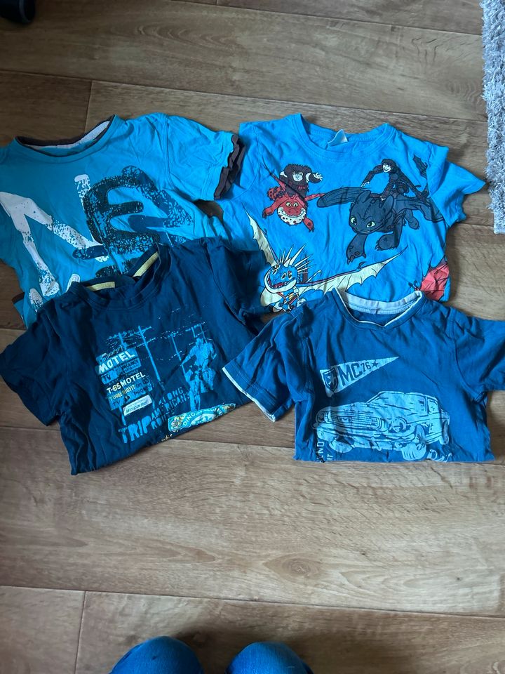 T-Shirt Paket gr.128/134+140 in Zwickau