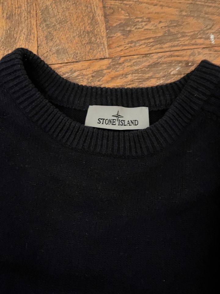 Stone Island Pullover in Düsseldorf