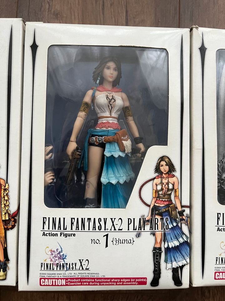 Final Fantasy X-2 Figurenset - OVP in Düsseldorf