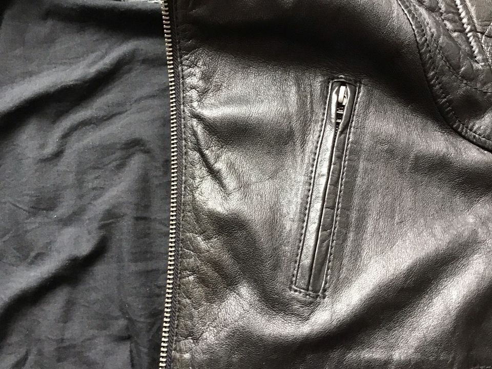 Lederjacke / Bikerjacke von Angelo Litrico Größe XXL in Roggentin (bei Rostock)