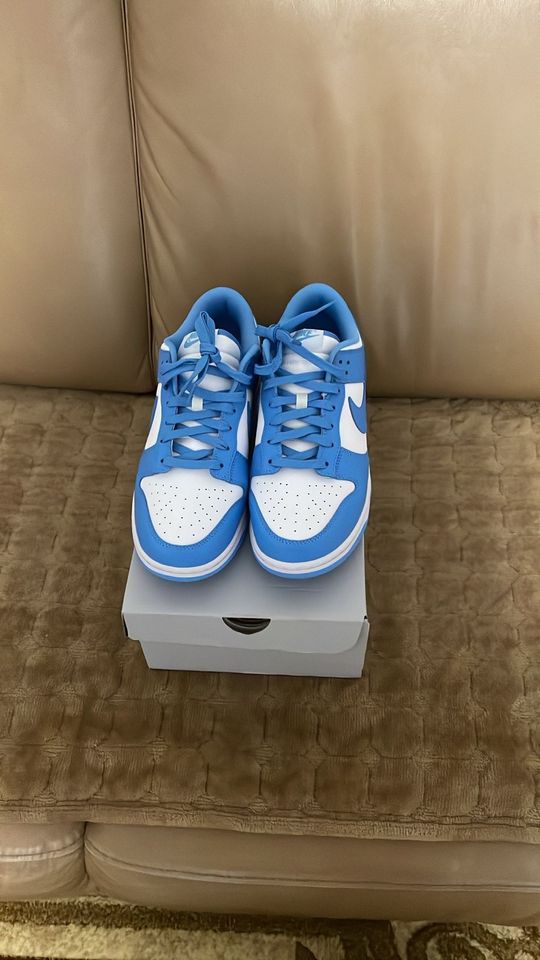 Nike dunks unc in Mainz