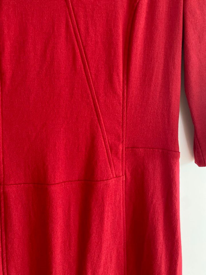 ROSSO35 Kleid, Gr. 34 - Trendfarbe 2024! Made in Italy in Esslingen