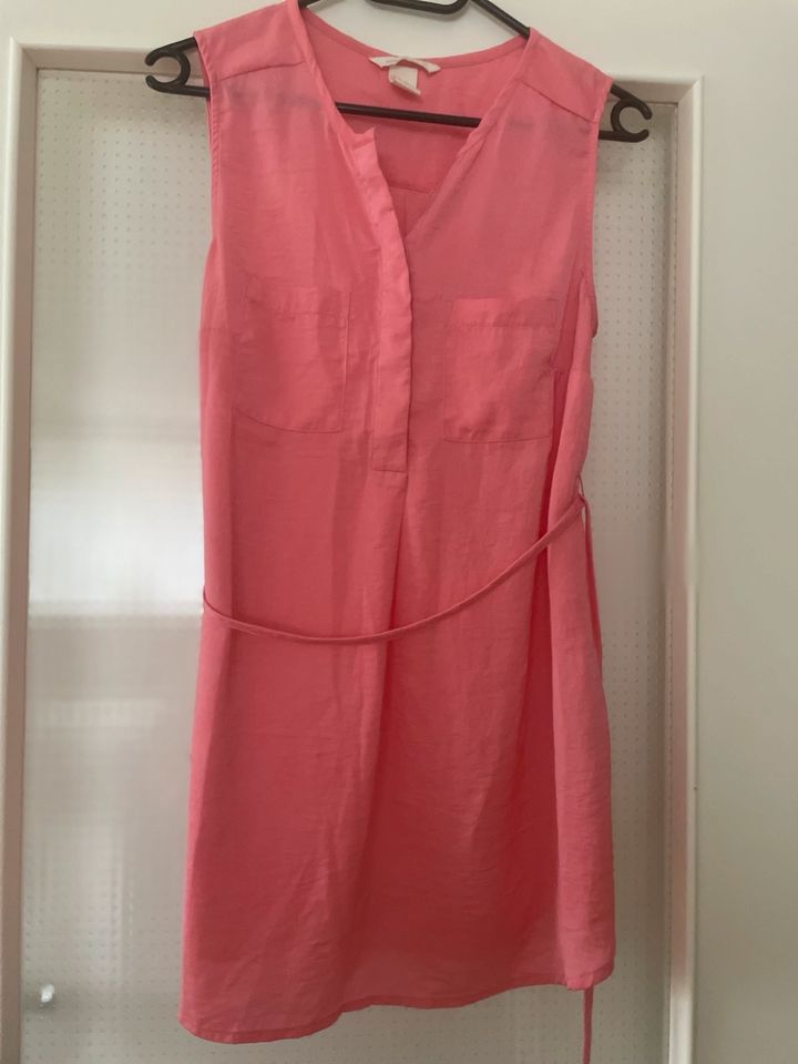 Umstandsmode Blusenkleid in Baby rosa von H&M in Nürnberg (Mittelfr)