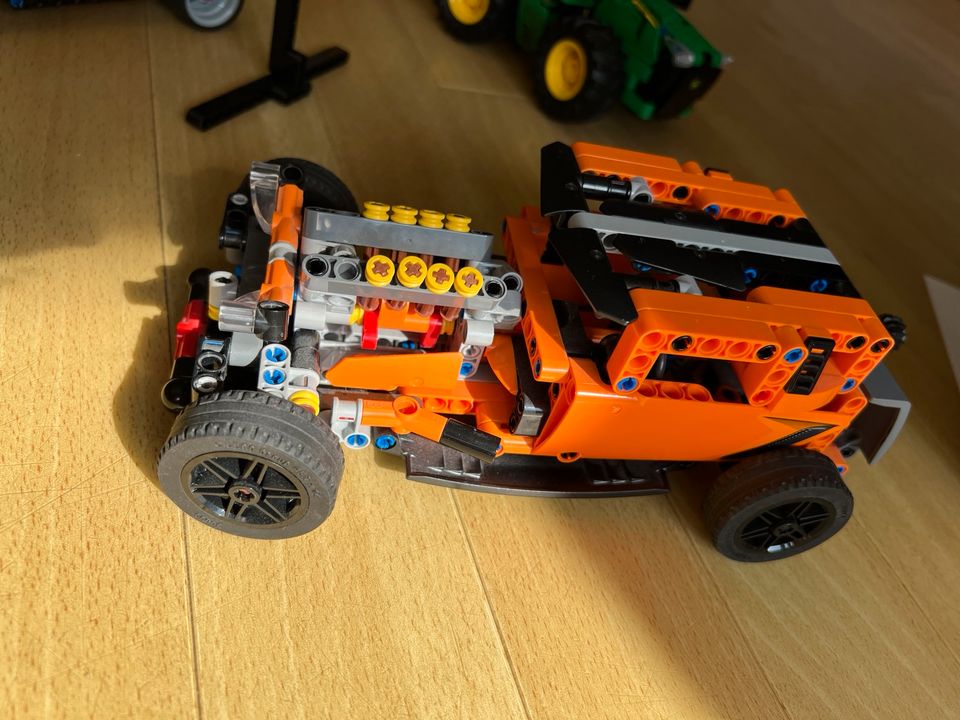 Hot Rod Lego Technic 42093 Auto in Achim