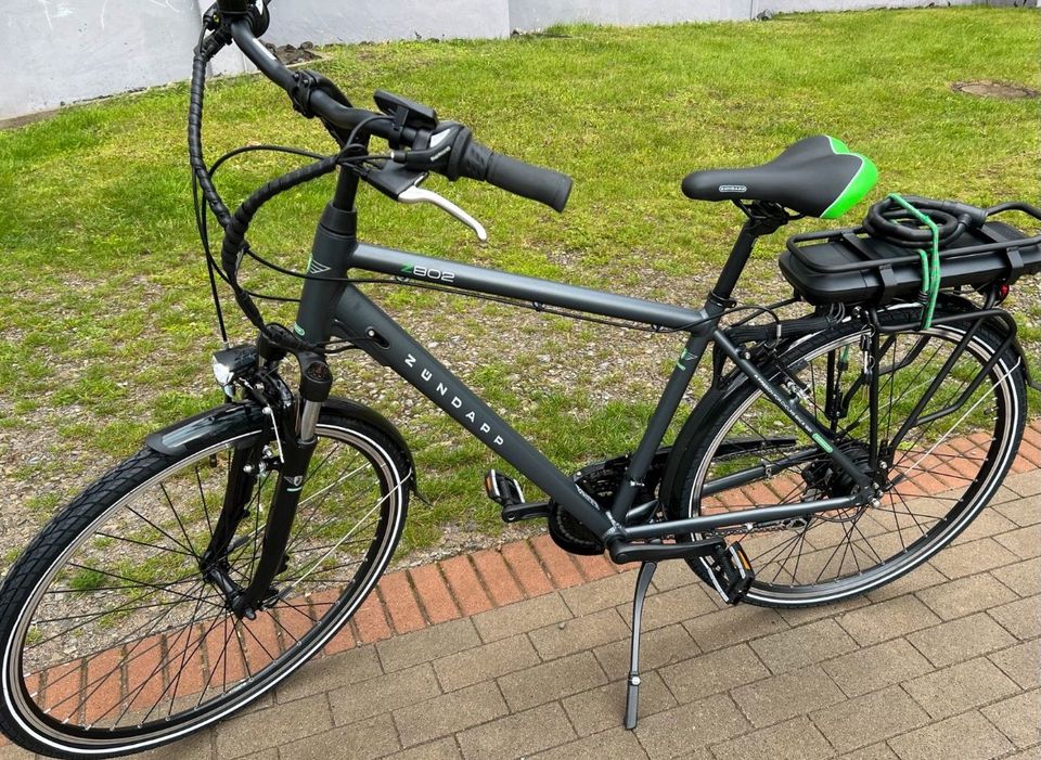NEUs Elektrofahrrad E Bike Zündapp 28" mit Garantie NEUES in Wolfsburg