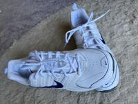 Weiße Sportschuh NIKE Gr.42 Berlin - Köpenick Vorschau