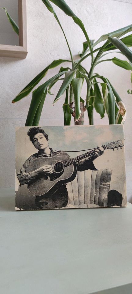 Bild aus Holz mit Motiv von Bob Dylan - Sänger - Musik in Gardelegen  