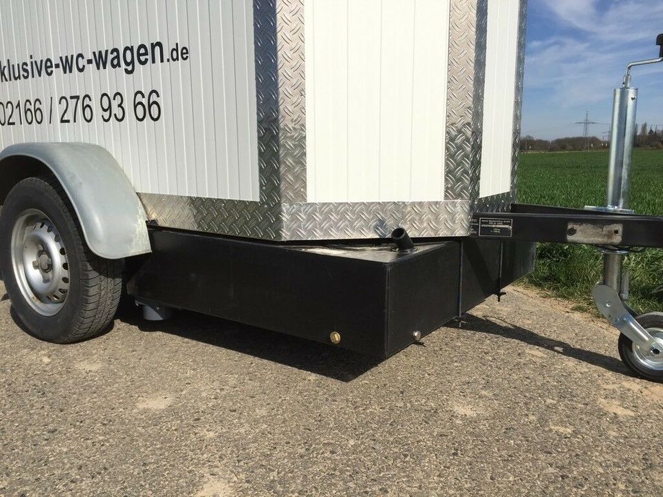 Exklusive WC Wagen Vermietung, Toilettenwagen "Mini 1 mit Tank" in Mönchengladbach