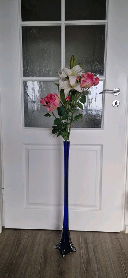 70cm hohe Vase mit Trockenblumengesteck in Damp