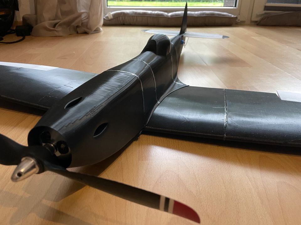 3D gedrucktes RC Flugzeug Spitfire in Sande