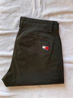 Herren Tommy Hilfiger Stoffhose Größe 31/32 -schwarz- Frankfurt am Main - Kalbach Vorschau