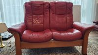Stressless Sofa Windsor Leder rot 2 Sitzer Relaxfunktion Hessen - Wetzlar Vorschau