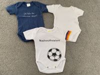 ❤️ Baby Bodys 50 56 Set Fußball Trikot Frühchen Sommer Leipzig - Burghausen-Rückmarsdorf Vorschau