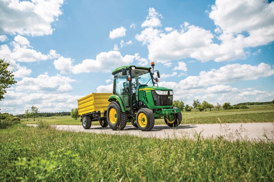 John Deere 3046R Kompakttraktor *NEU* in Immendingen