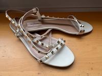 Valentino Garavani Sandalen Elfenbein München - Bogenhausen Vorschau