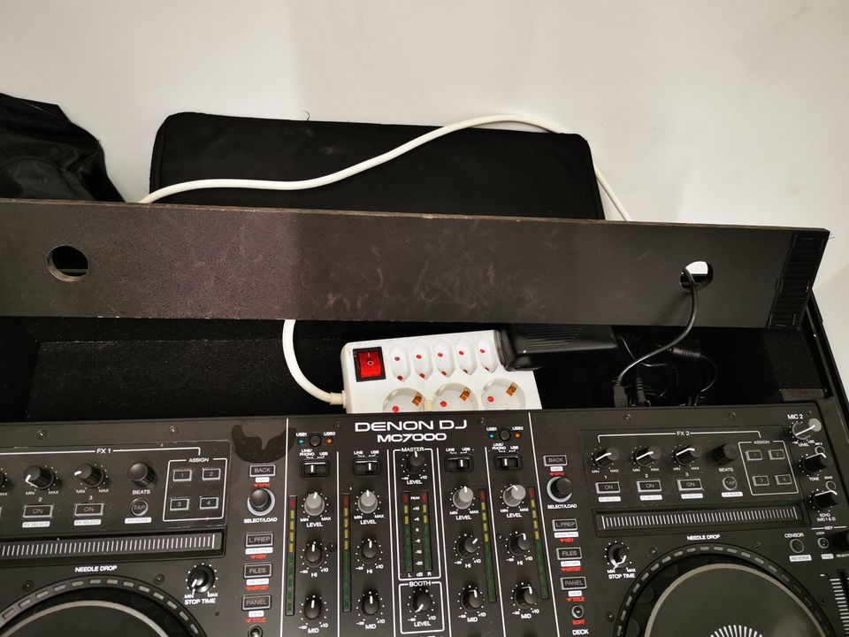 Denon DJ MC7000 incl. ZOMO Case und Serato Lizenz in Köln