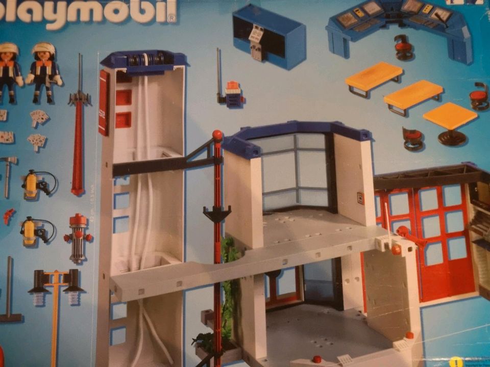 Feuerwehrstation von Playmobil mit OVP in Hambergen