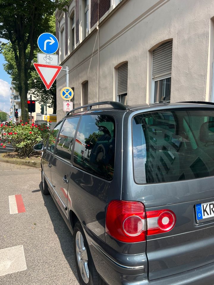 Volkswagen Scaran 2.0 in Krefeld