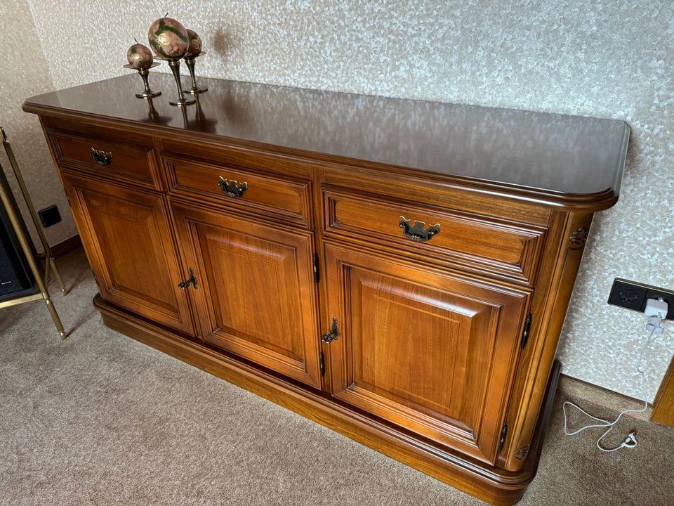 Sideboard „Torino“ Nussbaum; optional mit dazu passendem Schrank in Siershahn