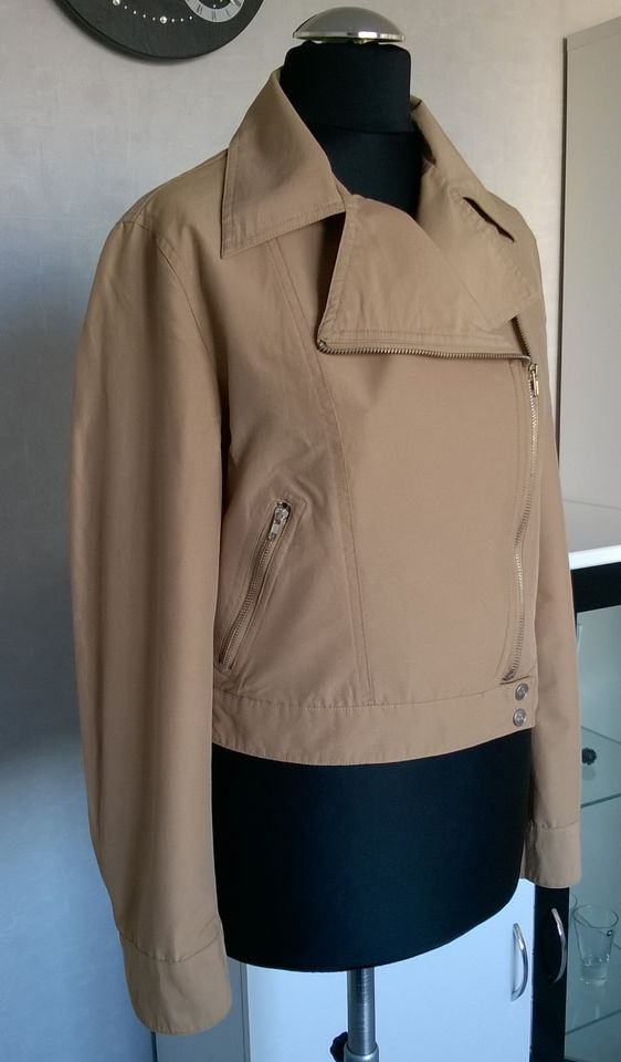 leichte Jacke Bikerjacke crop camel beige braun Gr. XS MNG Mango in Berlin