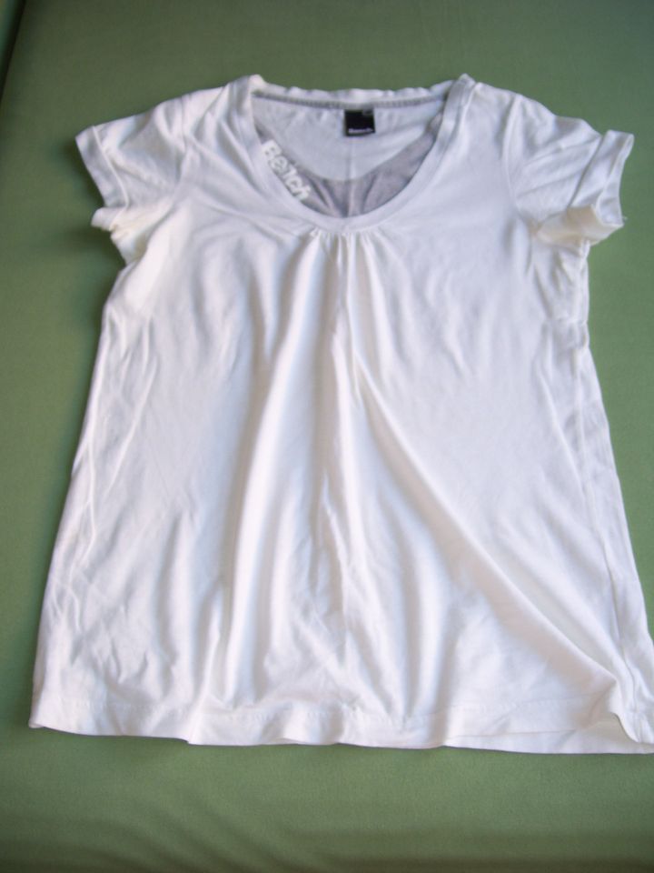 Bench T-Shirt Weiß Grau Gr. M 100% BW L=67cm toller Ausschnitt in Berlin