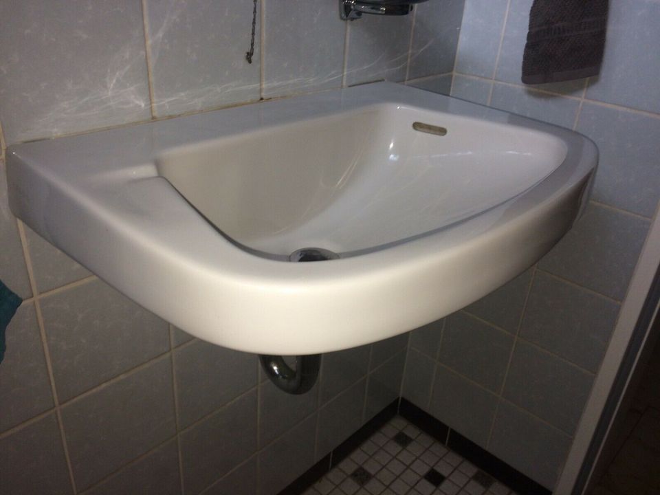 Handwaschbecken ohne Hahnloch Keramik KERAMAG in Regensburg