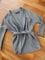 Mädchen Strickjacke Größe 134 grau Hessen - Fränkisch-Crumbach Vorschau