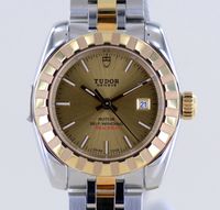 Tudor Uhr Classic Date 28mm Lady Champagner Dial Stahl-Gold NEU Nordrhein-Westfalen - Langenfeld Vorschau