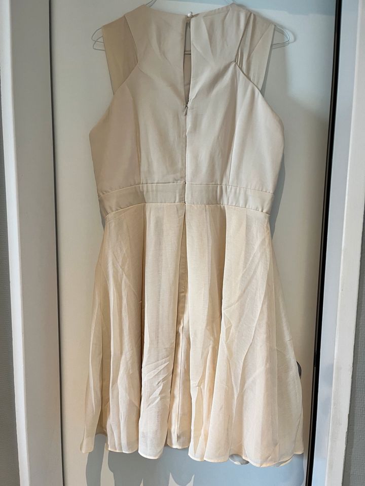 Chiffon Kleid Spitze Gr. 40 creme in Herten