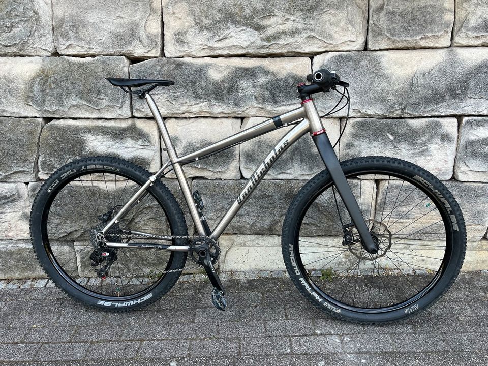 Van Nicolas MTB Titan in Stuttgart