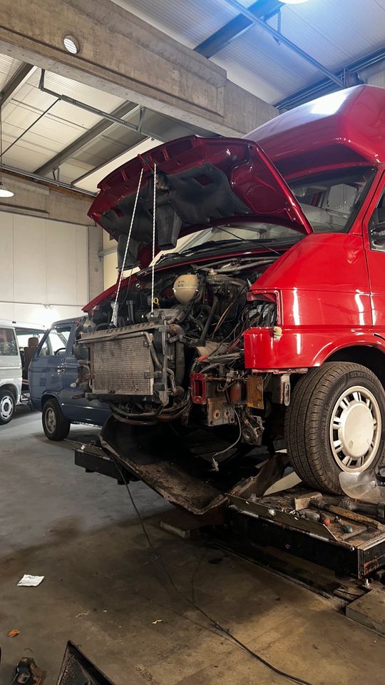 Vw t4 t3 t2 t1 Schweißarbeiten Rost Entfernung Lackier arbeiten in Breitenfelde